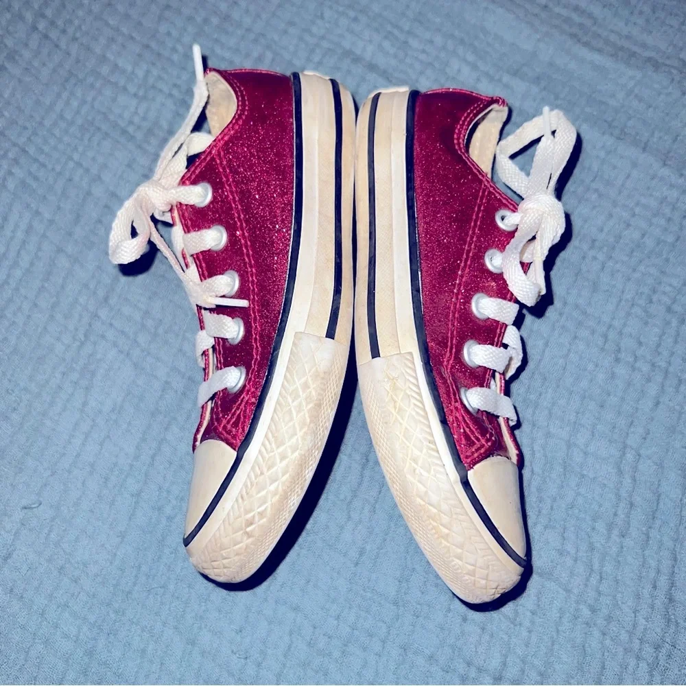 Converse Shiny Hot Pink Sneakers